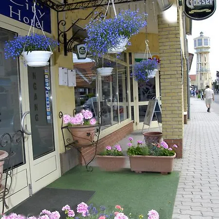 City Hotel Siofok شيوفوك